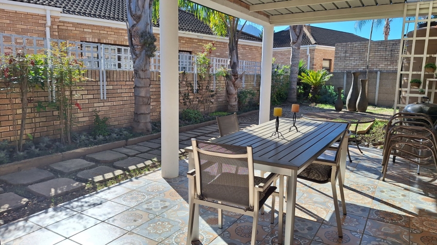 3 Bedroom Property for Sale in Heather Park Western Cape